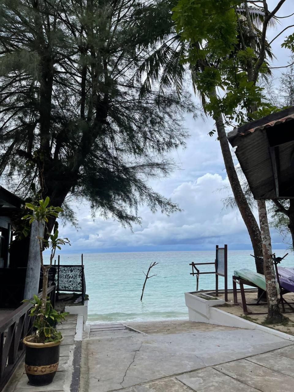 Beach Resort - Arwana Perhentian Besar 瓜拉勿述 外观 照片